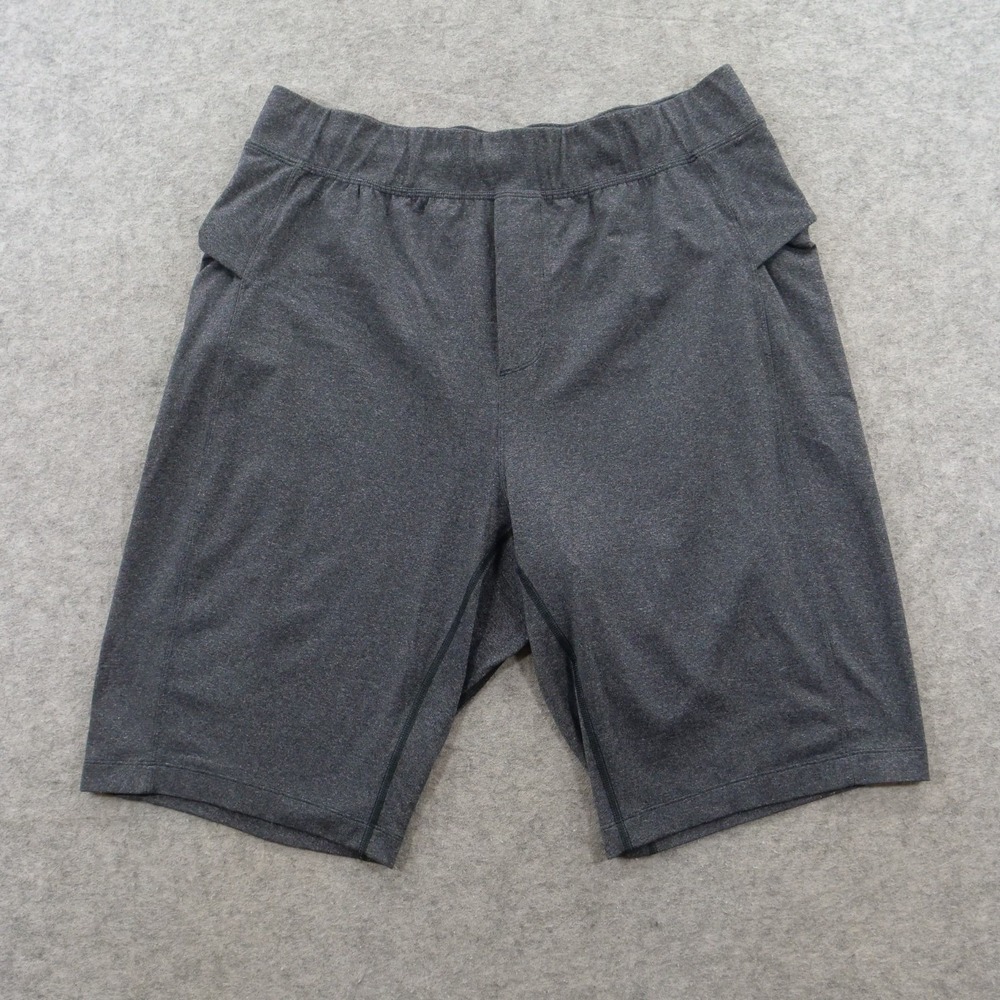 Lululemon Mens Extra Large Athletic Shorts Gray  Elastic Waist Logo Active Gym